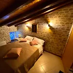 B&B Bianca Di Navarra House 3*
