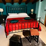 B&B Bianca Di Navarra House 3*