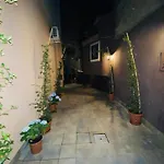 Bianca Di Navarra House