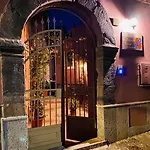 Bianca Di Navarra House B&B 비안카빌라