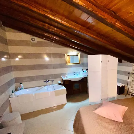 Bianca Di Navarra House فندق مبيت وإفطار *