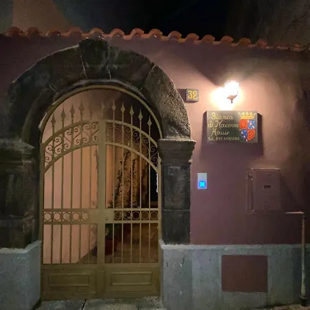 Frühstückspension Bianca Di Navarra House Biancavilla