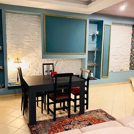 Bianca Di Navarra House