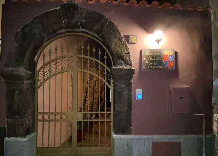 Frühstückspension Bianca Di Navarra House Biancavilla