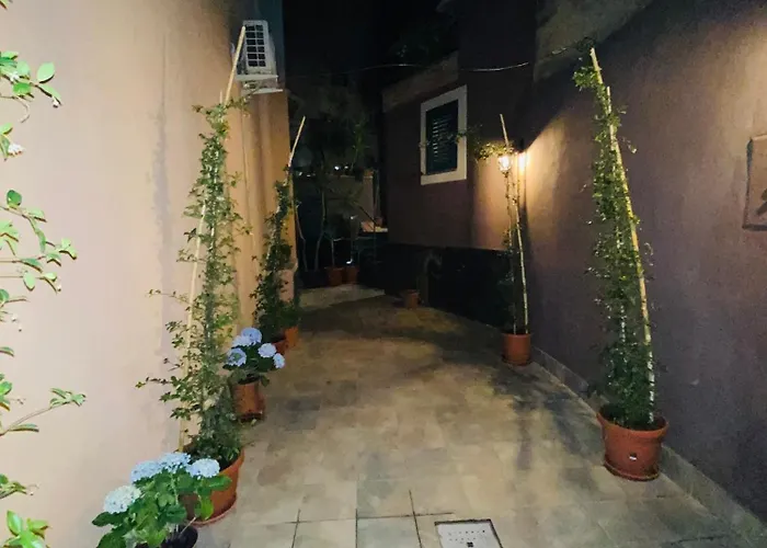 Bianca Di Navarra House